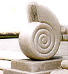 snail statue 11